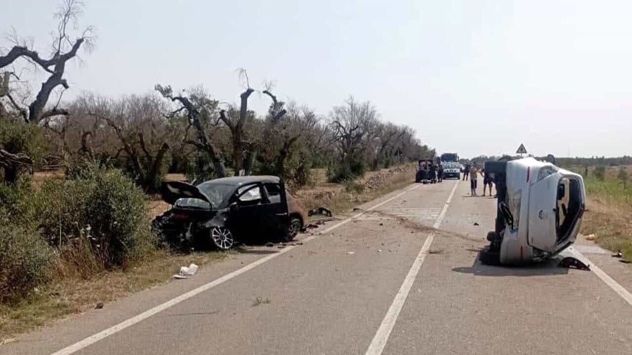 Incidente stradale a Lecce: Nessuno ferito gravemente