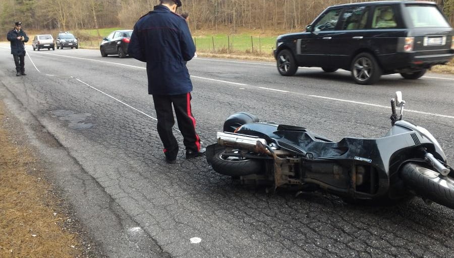 In moto con un parente, lo scooter sbanda, una bimba vola sull’asfalto, Serena muore dopo trasporto in ospedale aveva solo 8 anni