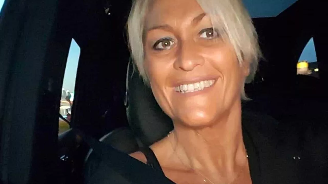 Febbre alta che non passa, poi la diagnosi terribile, muore a 56 anni Alessandra Mammoli, madre di due figlie