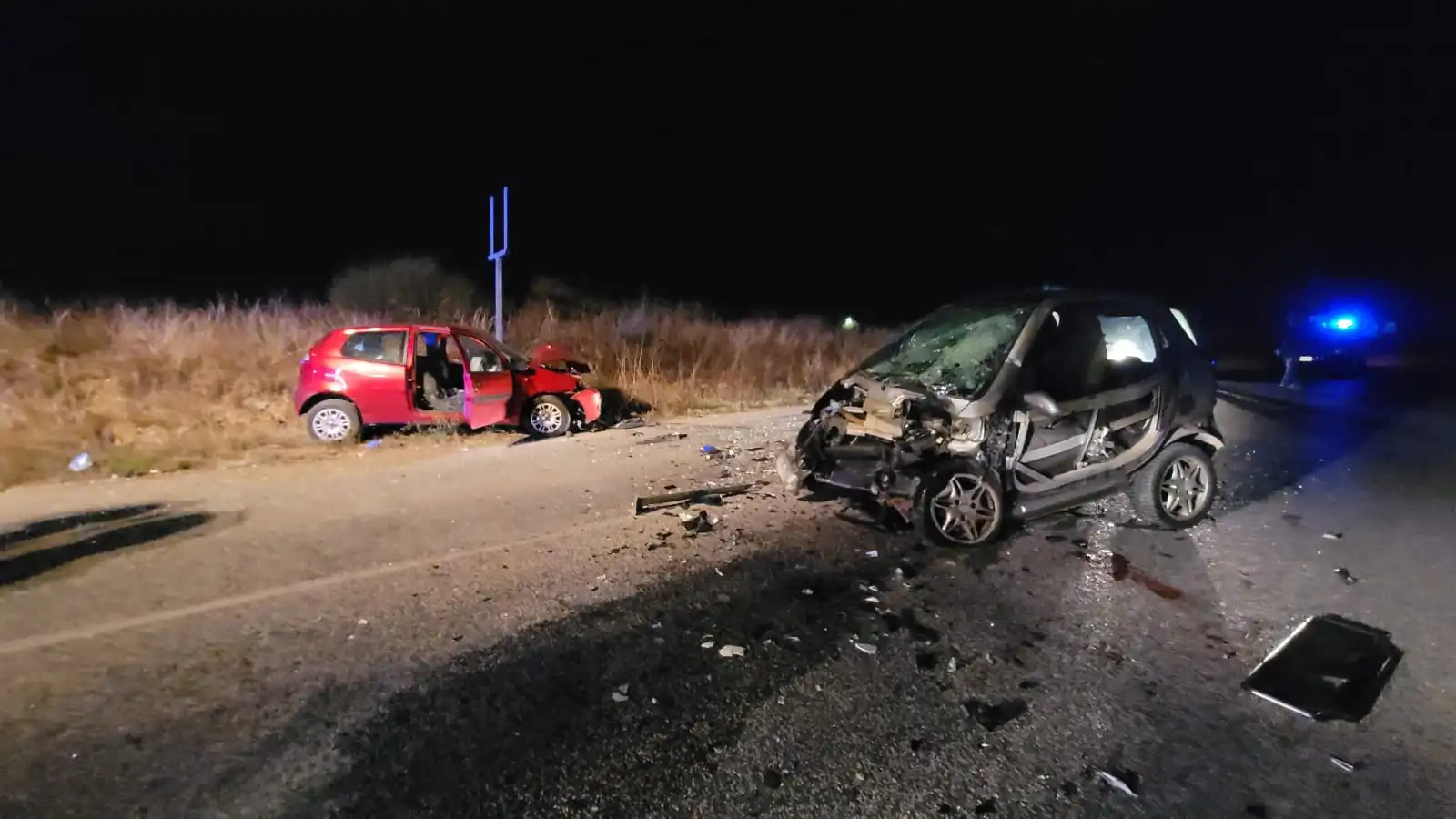 Avezzano, auto a fari spenti nella notte si scontra con un’altra auto, il bilancio è pesantissimo, morto un due donne gravissime