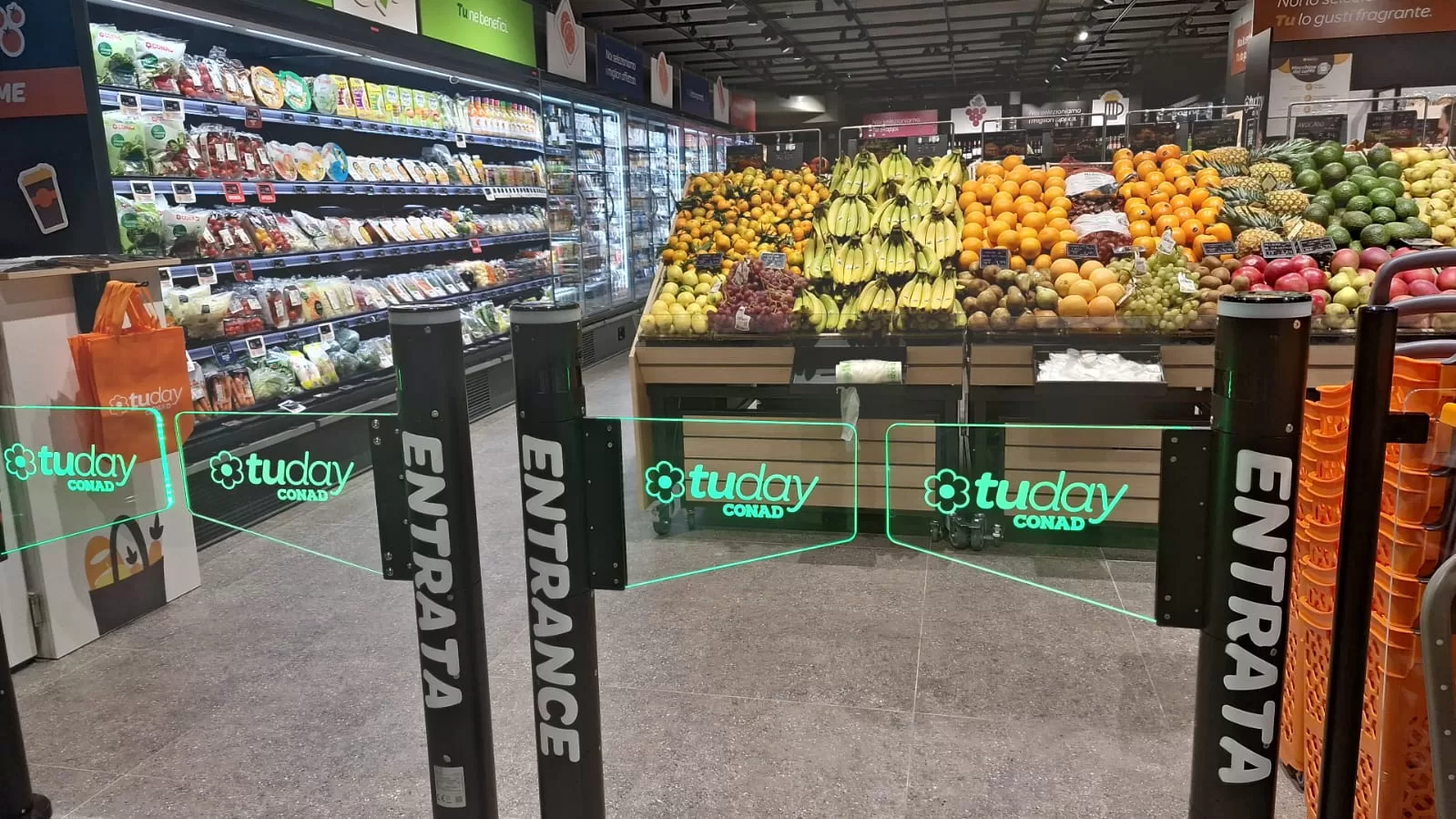Il futuro della spesa arriva in Italia, aperto a Verona il primo supermercato senza cassieri, si paga in modo digitale