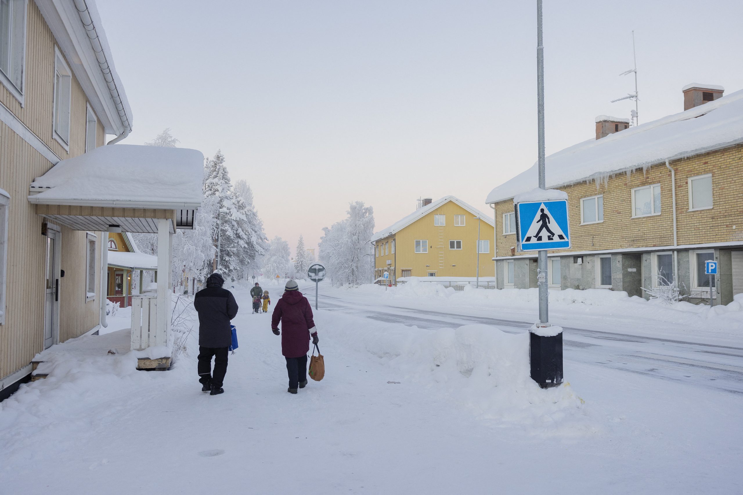 Un'intensa ondata di freddo proveniente dall'Artico ha colpito duramente Svezia, Finlandia e Danimarca, portando temperature estremamente basse e causando ampi disagi.