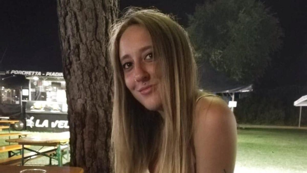 Un tragico sinistro ha sconvolto Colfrancui, con la morte di Chiara Bortoletto, 25 anni, e gravi ferite riportate da un ragazzo di 23 anni.