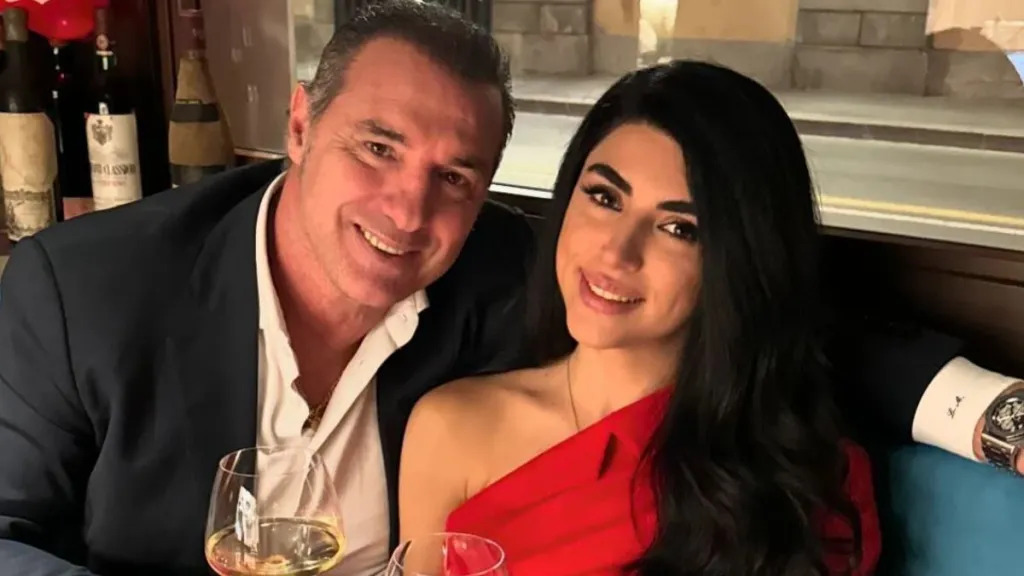 Lorenzo Amoruso, ex calciatore, parla della sua relazione con Afarin Mirzaei, venti anni più giovane, e del loro futuro insieme.