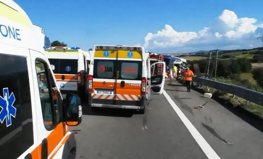 Incidente mortale sull'autostrada A2: perde la vita una bambina di 7 anni