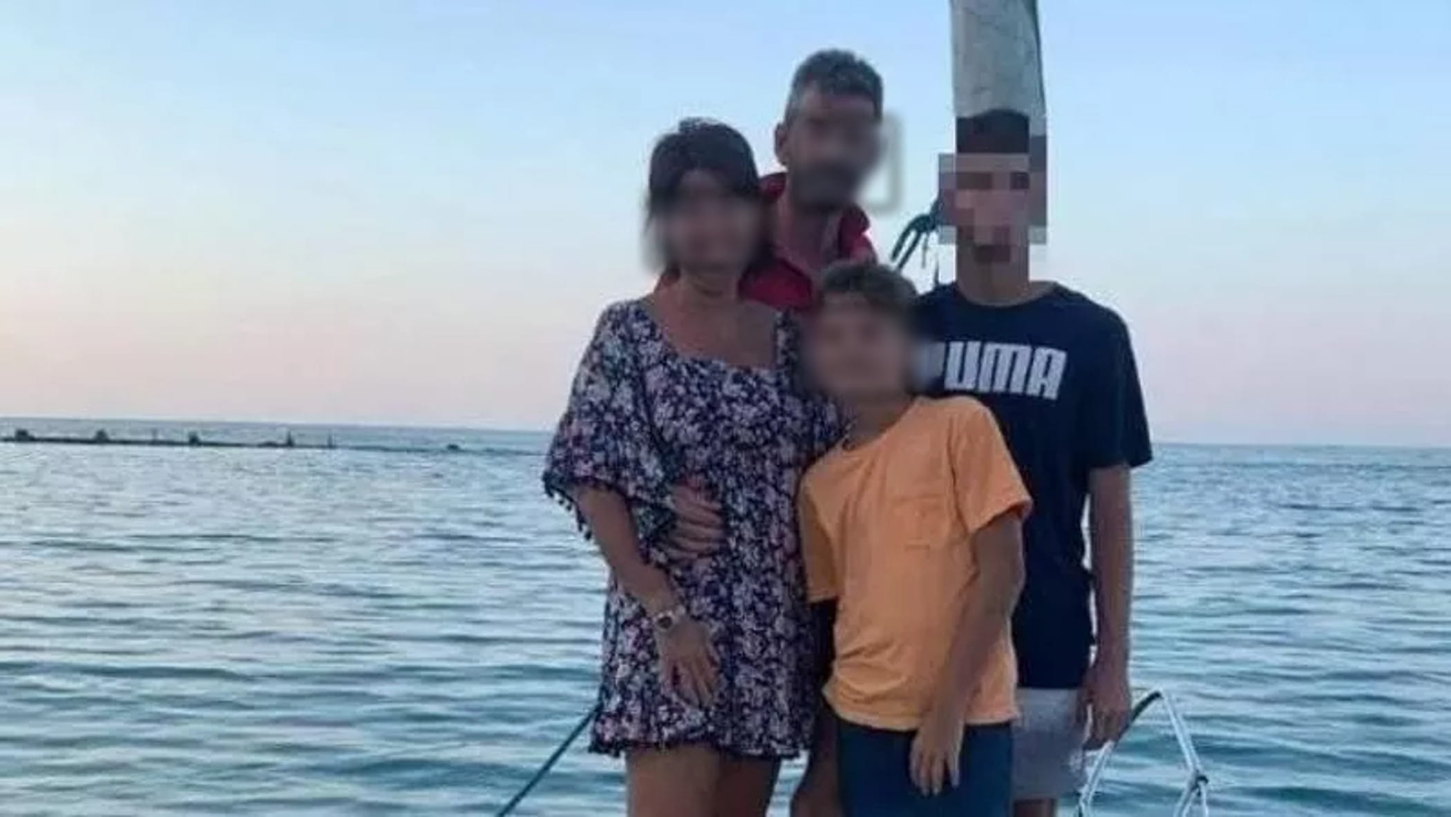 Dopo aver sterminato la sua famiglia a Paderno Dugnano, un ragazzo di 17 anni, identificato come R., esprime pentimento dal carcere, dove è in attesa di giudizio.