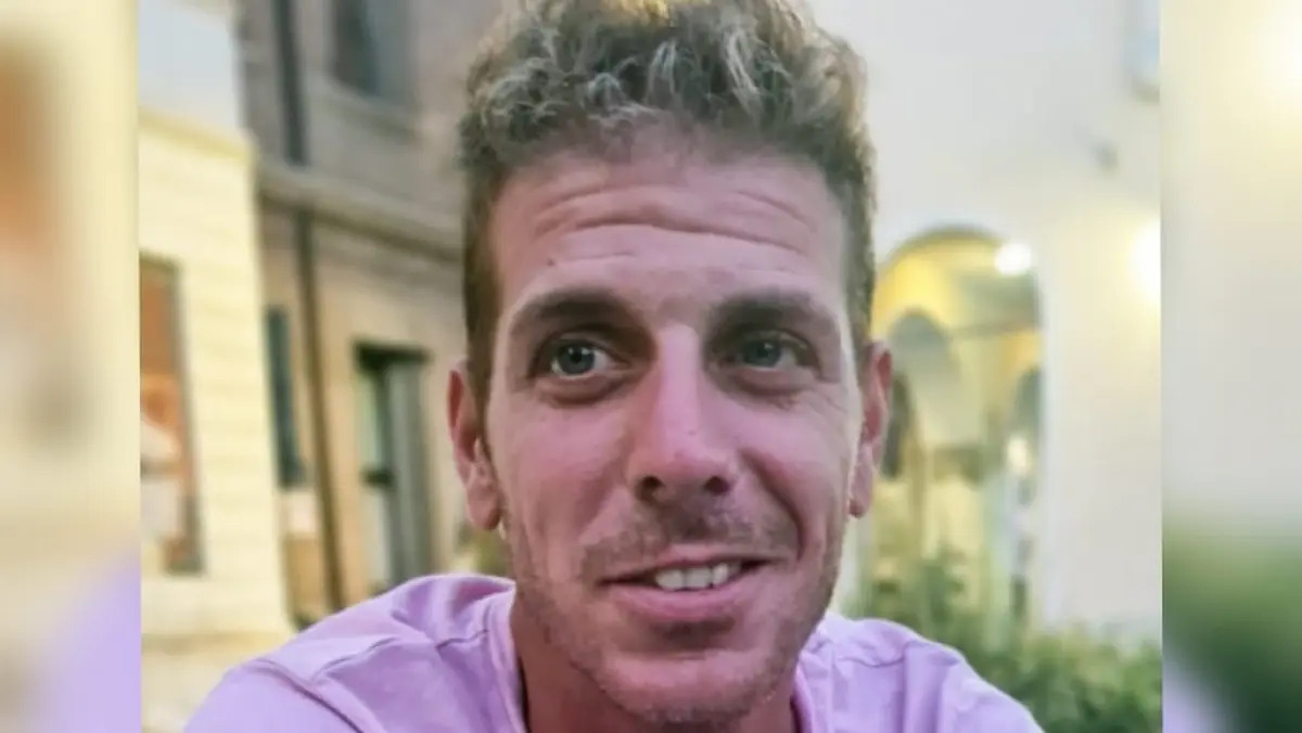 Giovanni Targa, 36 anni, residente a Lendinara, è morto improvvisamente a causa di un malore.