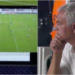 José Mourinho mette il computer davanti alla telecamera per evidenziare un errore arbitrale durante Fenerbahçe-Antalyaspor, ma viene subito ammonito.